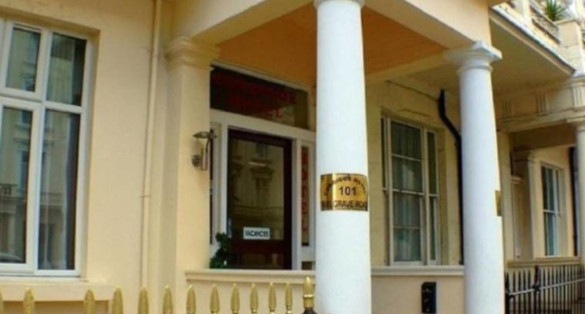 В Великобритании найден гостиничный номер, в который едва помещается кровать. 14121.jpeg В Великобритании найден гостиничный номер, в который едва помещается кровать. 14121.jpeg