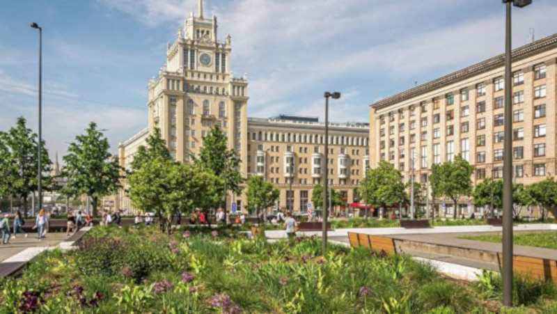 Гостиницу «Пекин» в Москве выставили на торги со стартовой ценой в 5,6 млрд рублей. 16341.jpeg Гостиницу «Пекин» в Москве выставили на торги со стартовой ценой в 5,6 млрд рублей. дом, здание, недвижимость, гостиница, продажа, Пекин, Москва
