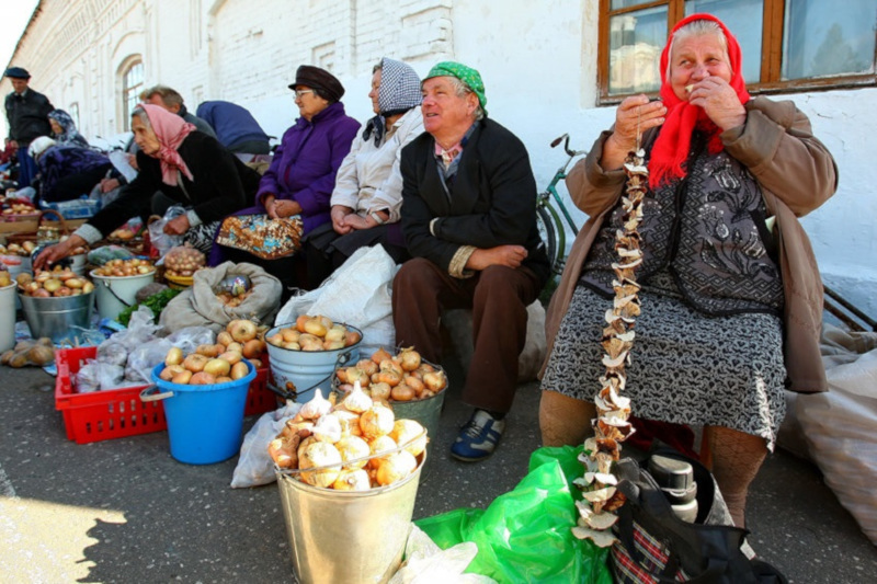Пенсионеры получат площадку для продажи овощей и фруктов возле площади Победы. 15529.jpeg Пенсионеры получат площадку для продажи овощей и фруктов возле площади Победы. 15529.jpeg