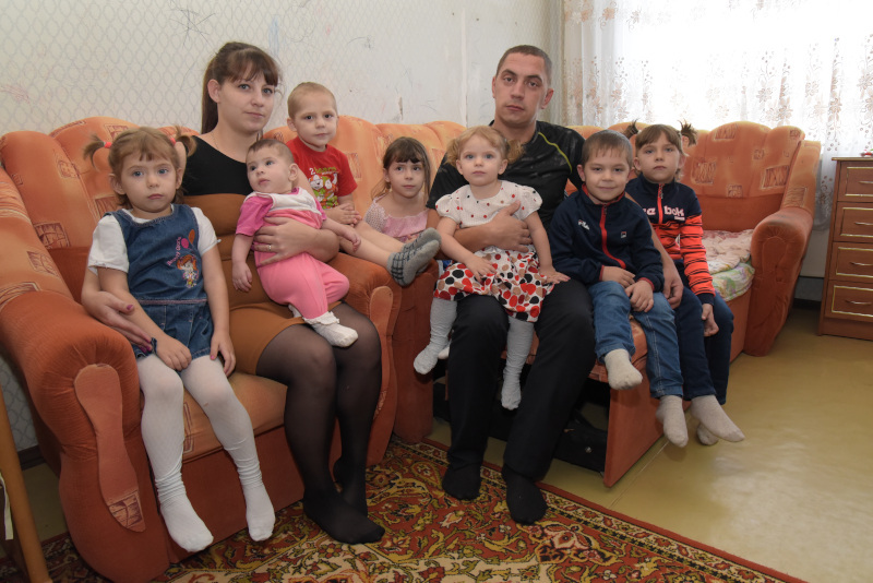 Многодетные семьи могут получить льготы по налогам. 15895.jpeg Многодетные семьи могут получить льготы по налогам. дом, квартира, жилье, налог, закон, многодетные, семьи