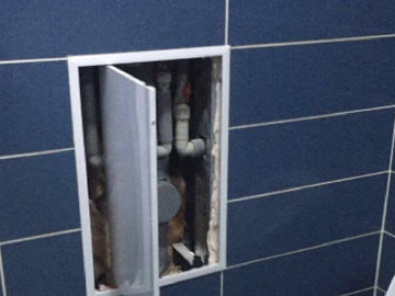 Из тайника в туалете грабитель квартиры на Автозаводе украл 1200 долларов