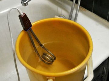 Почему отключают горячую воду?