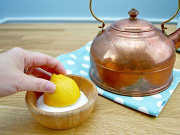 Как очистить медную кухонную утварь